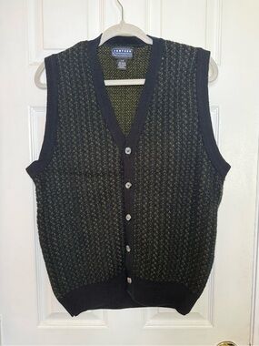 Jantzen Men’s Navy Blue and Green Knit Button Vest